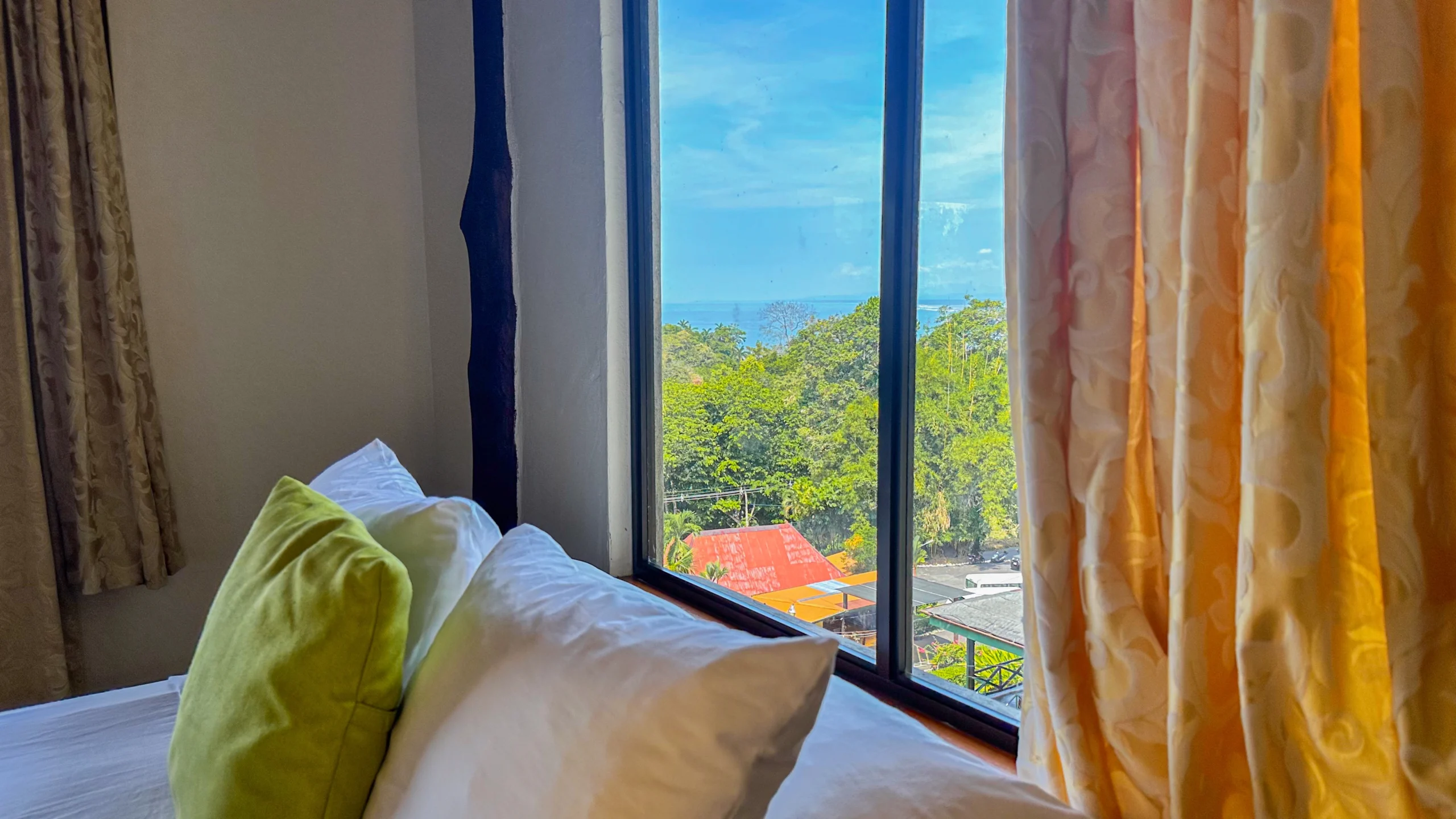 Deluxe Ocean View Pacific view