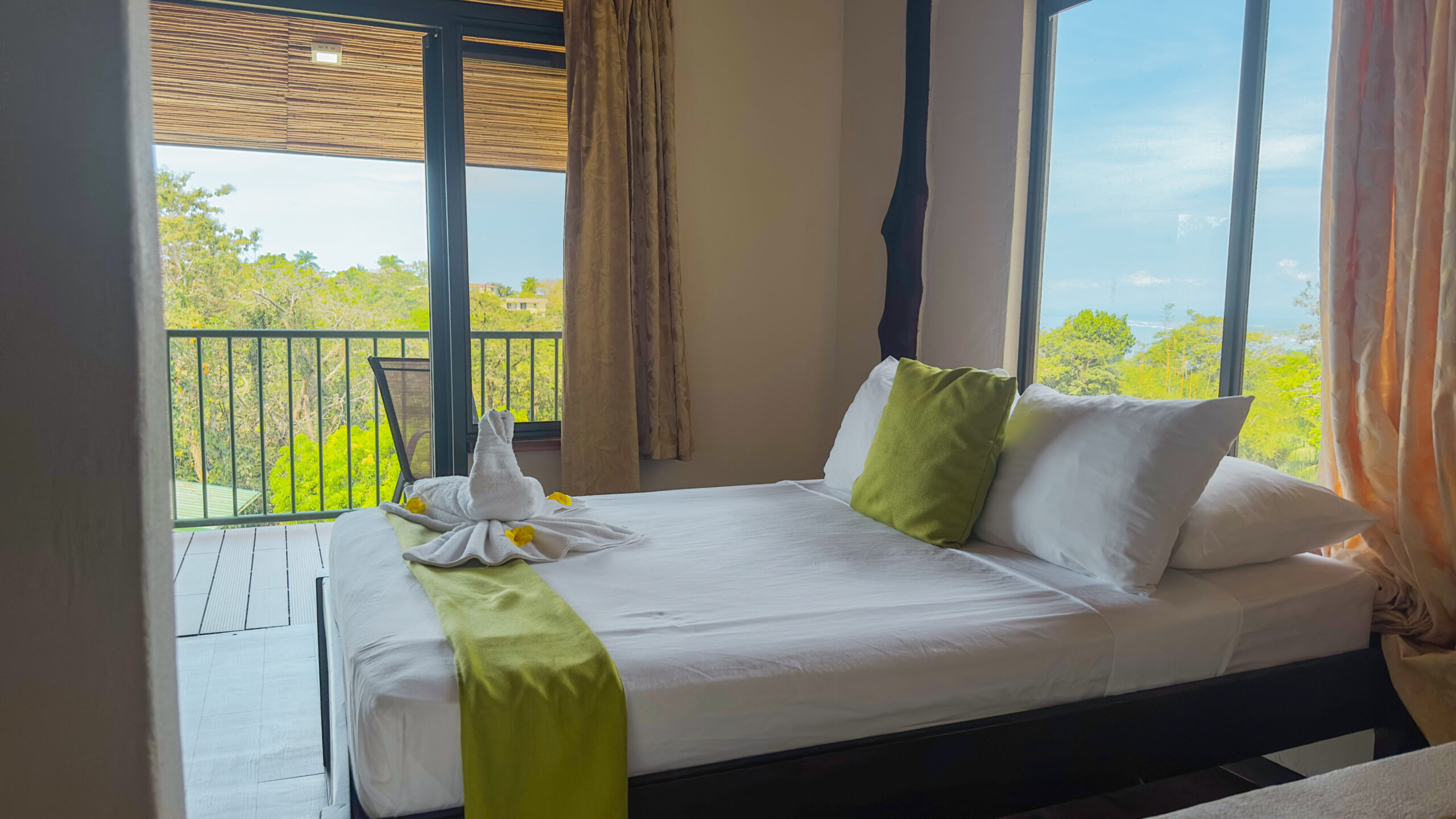 Deluxe Premium Partial Ocean View Tabulia Tree Hotel Manuel Antonio
