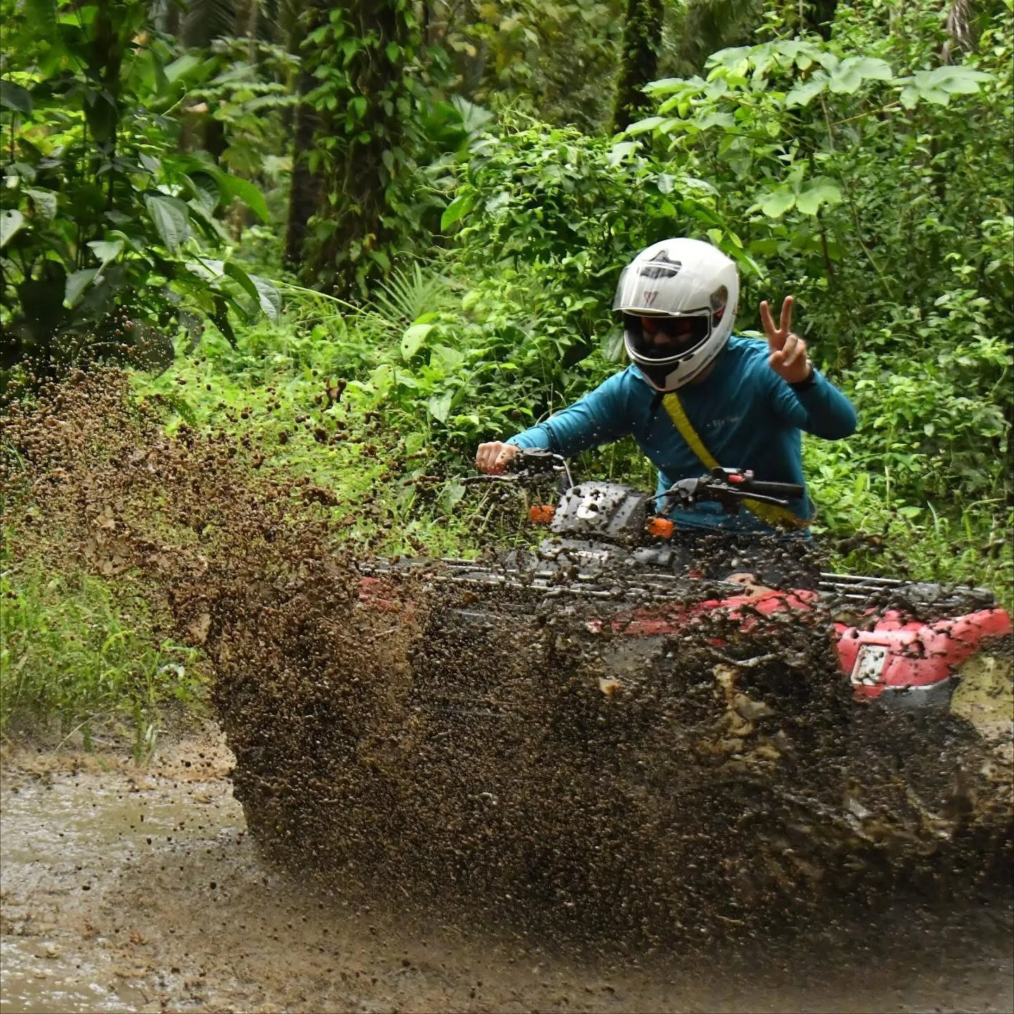 ATV Fourtrax Manuel Antonio — off-road quad tour Costa Rica