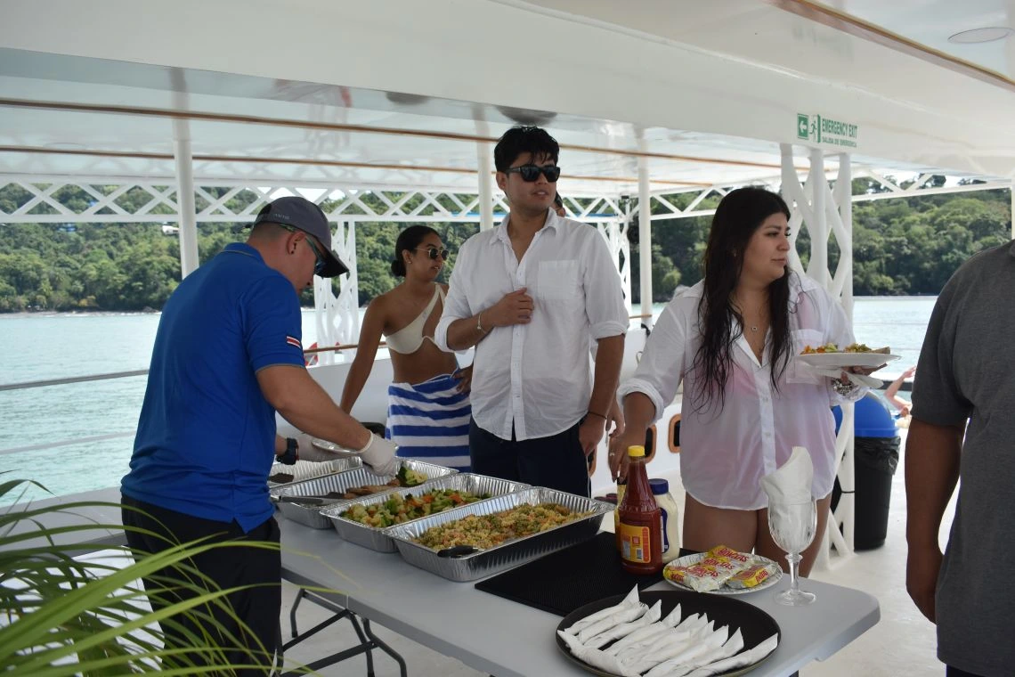 Meals included catamaran cruise Quepos