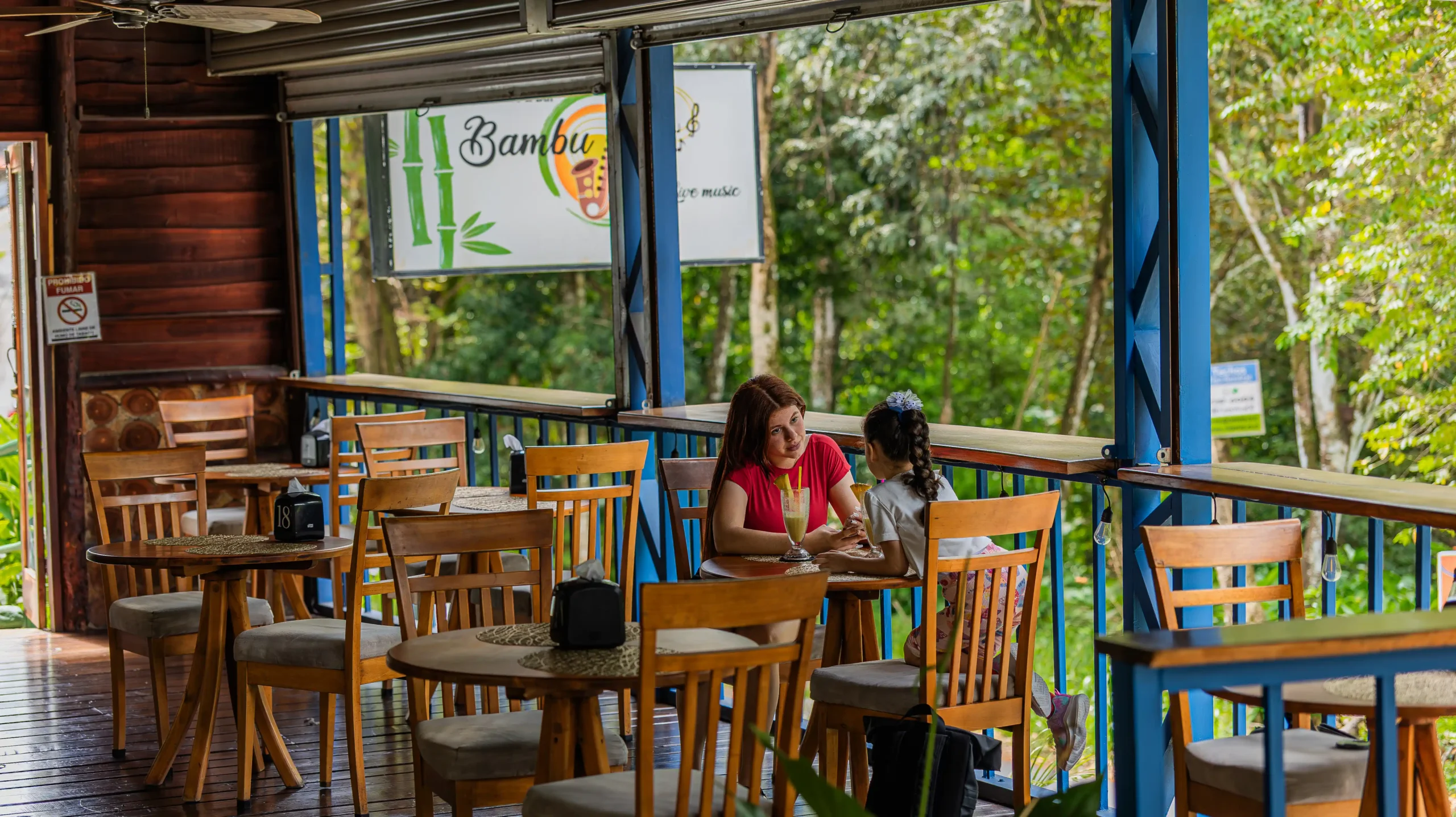 Restaurant & Bar Tabulia Tree Manuel Antonio